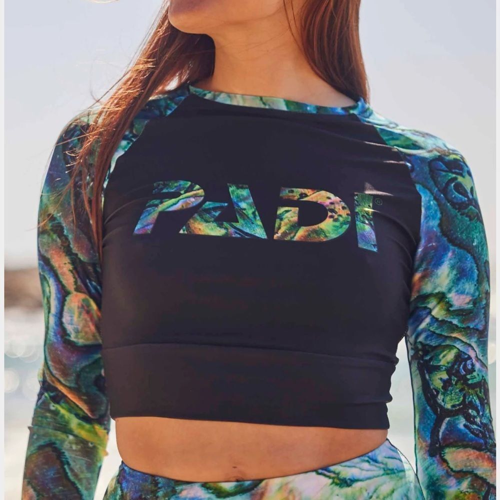 PADI Abalone Cropped Rashie Black XL NWT IN PACKAGE